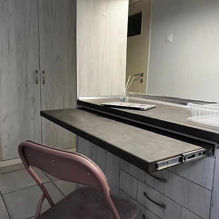 Budget Private Room In The Center Athene Buitenkant foto